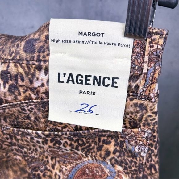 L’AGENCE | Margot High-Rise Paisley Leopard Cropped Jeans in ‘Bronze Valencia’ - Picture 10 of 12